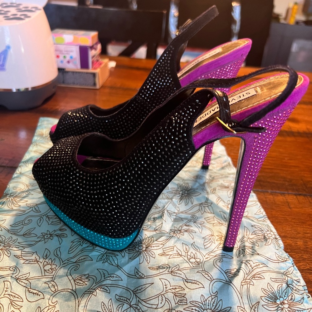 STEVE MADDEN Rhinestone Heels